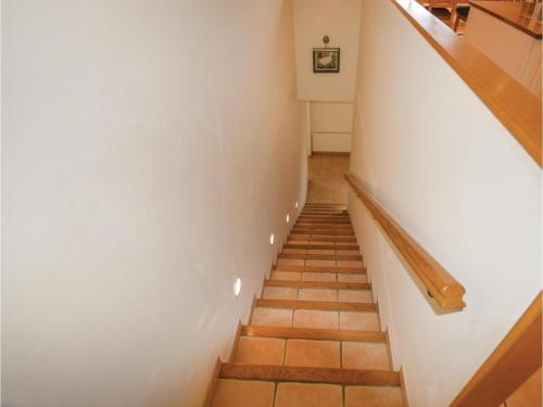 Four Bedroom Holiday Home In Carros 