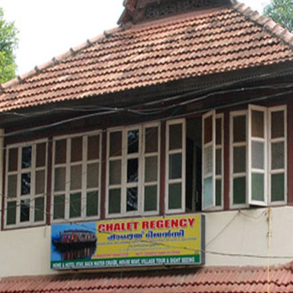Chalet Regency Homestay 