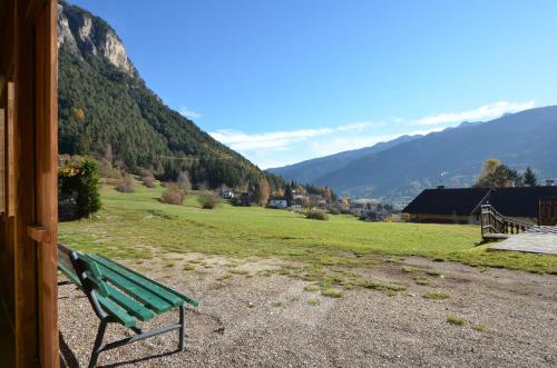 Bed And Breakfast Casa Fipinger Hotel Description