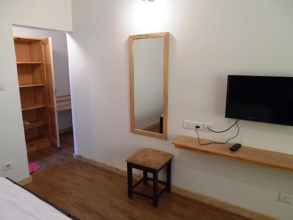 Altius Nest Hotel 