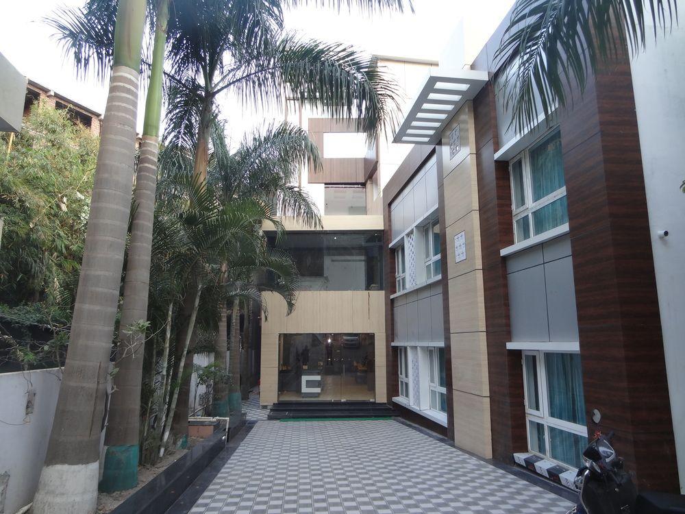 Kamakshi Residency By Royal Collection 