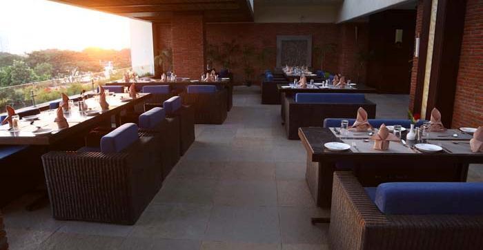 Hotel Waterlily Indore 
