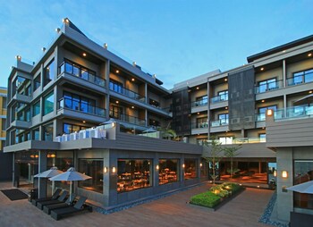 Two Seasons Coron Bayside Hotel (توو سیزنس كورون بیسید هتل) Property Grounds
