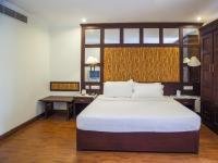 Holiday Cherai 