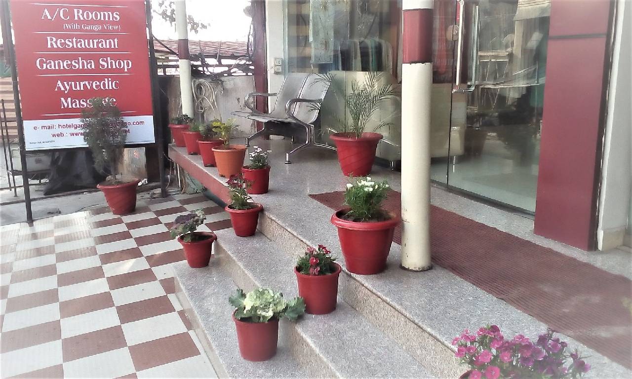 Hotel Ganesha Inn 