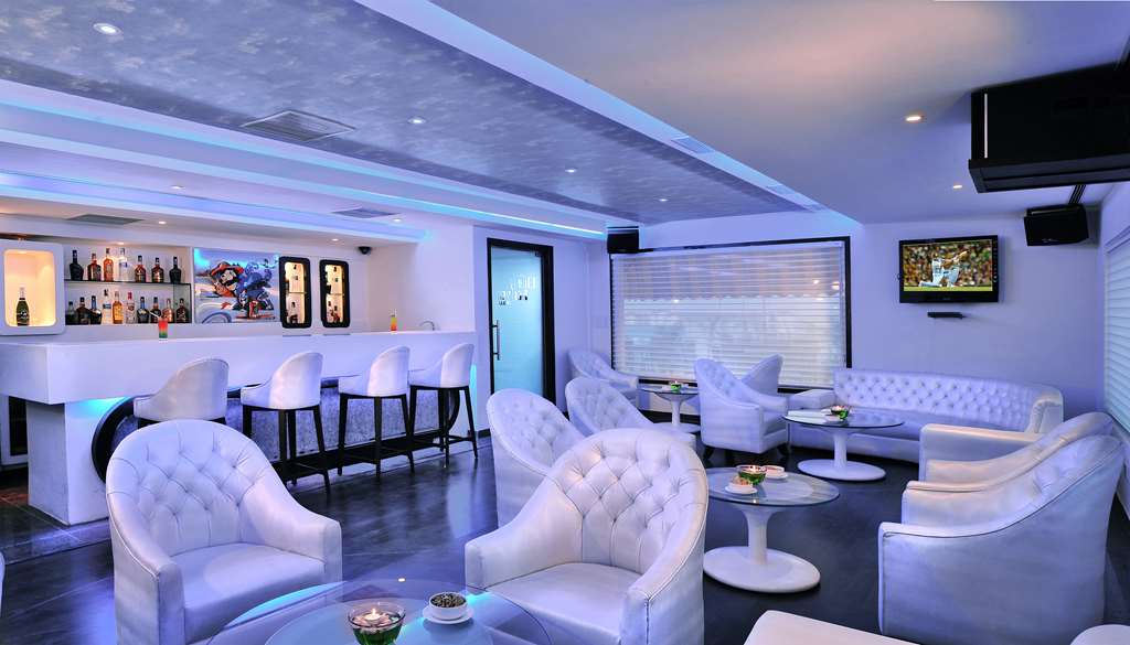 Best Western Maryland Blue Bar