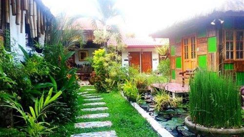 The Lotus Garden Suites 