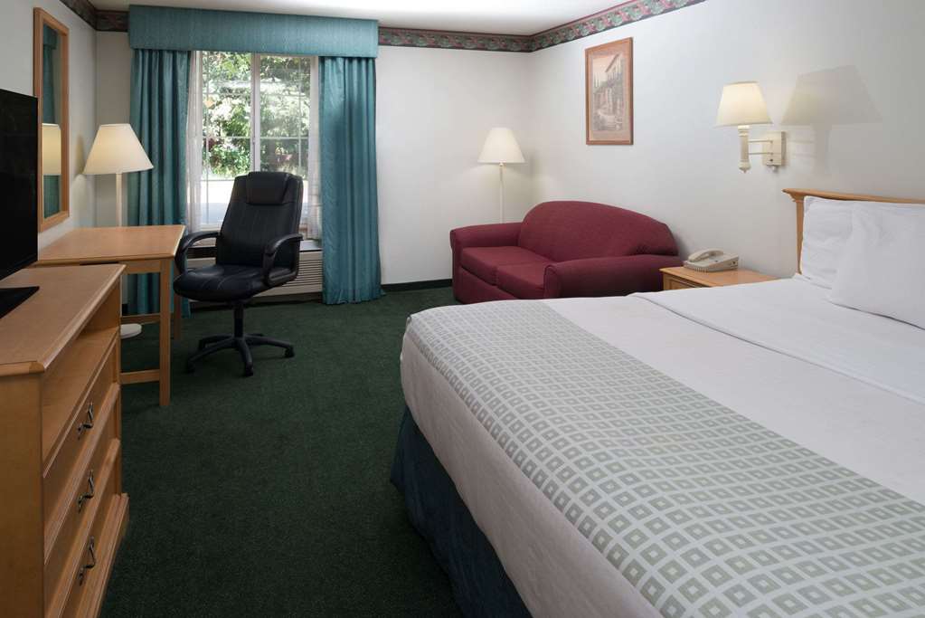 Baymont by Wyndham Coeur D Alene - photo 5
