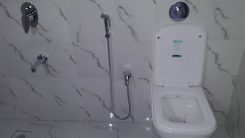 Swati Hotel Bathroom