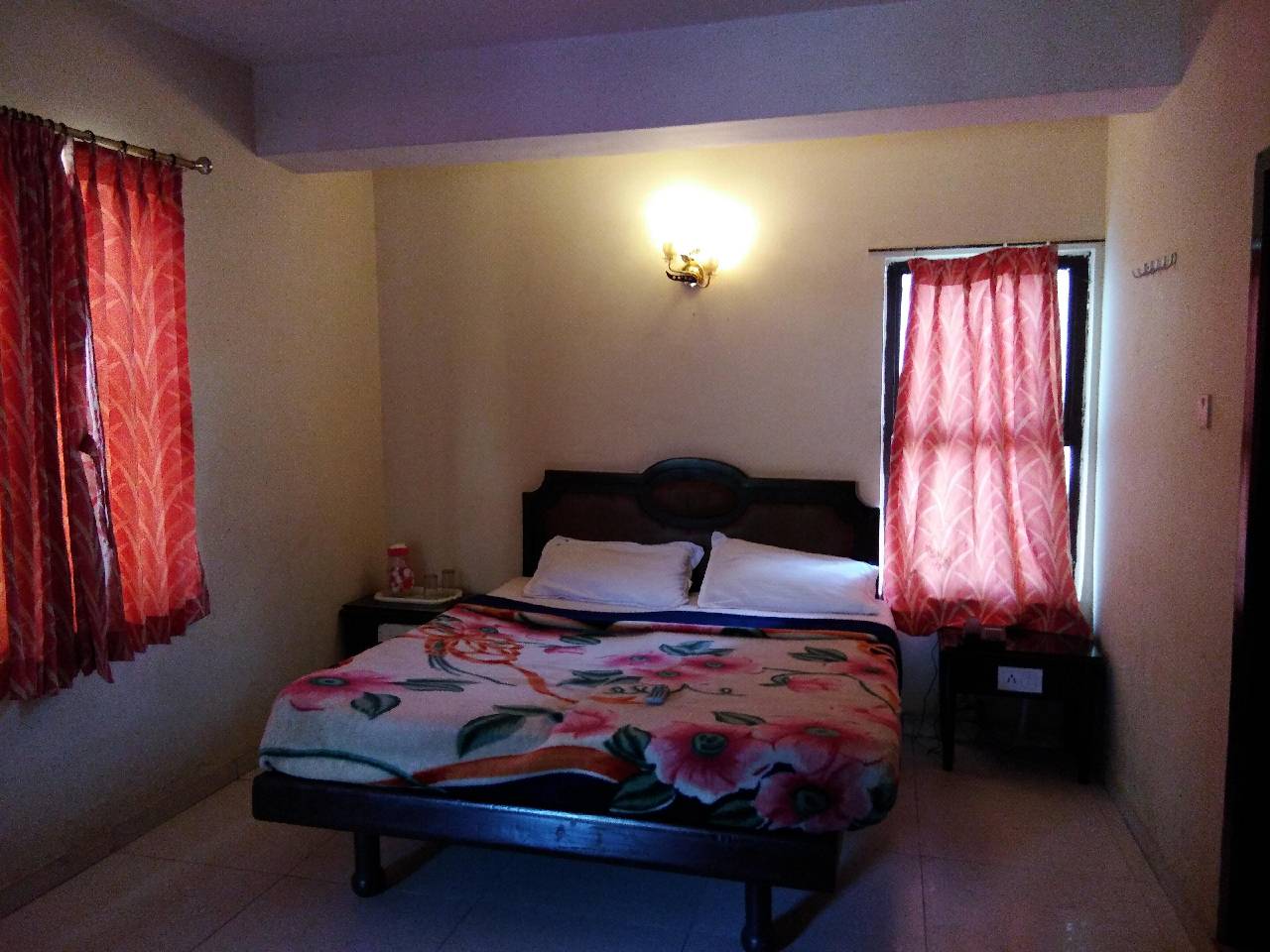 Nilgiris Comfort Inn 