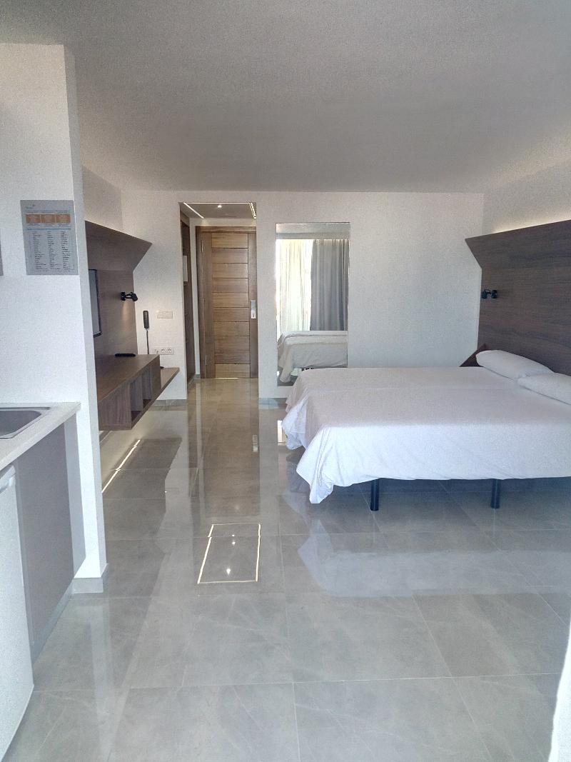 Paradero I & Paradero Ii Room