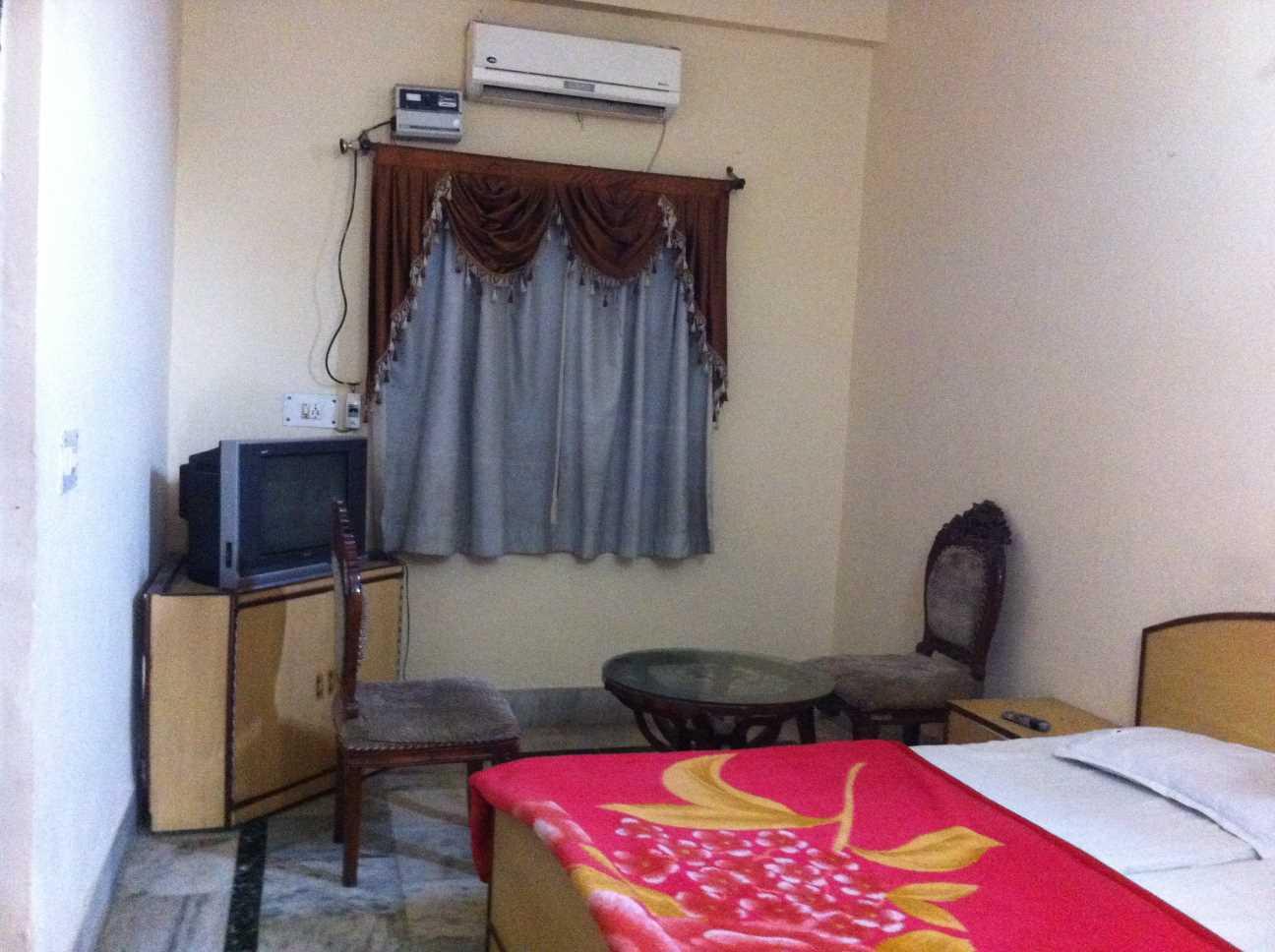 Muskan Hotel 