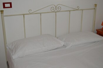 Hotel Ristorante Pizzeria Le Voilier Guestroom