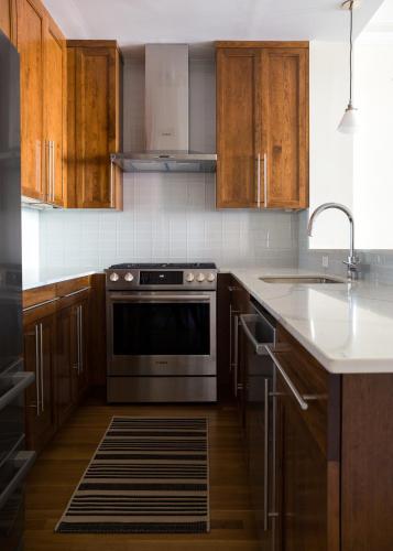 On Newbury Street Apt 31 