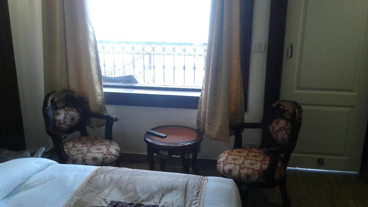 Oyo 11839 Hotel Paradise Mansion 