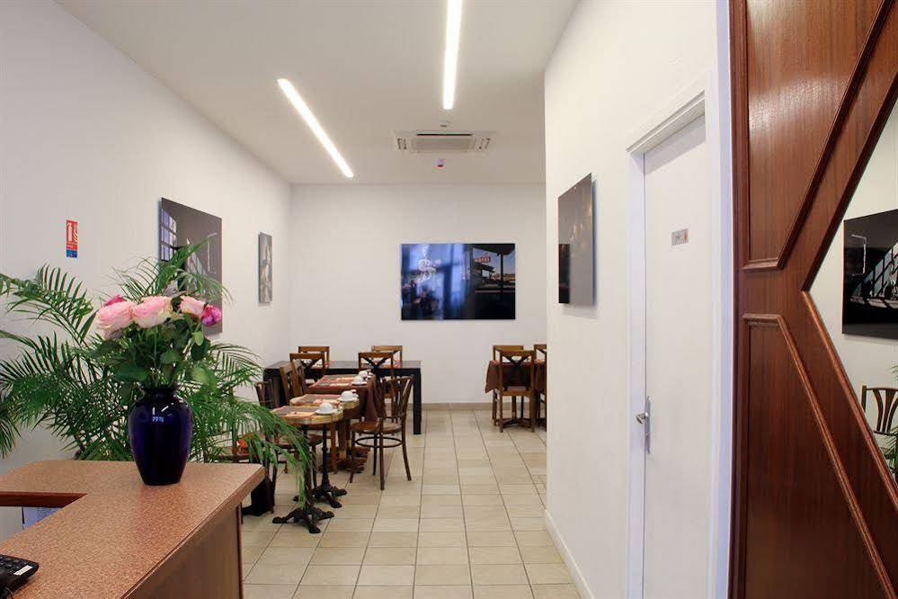 Hôtel De France (هôتل د فرانس) 