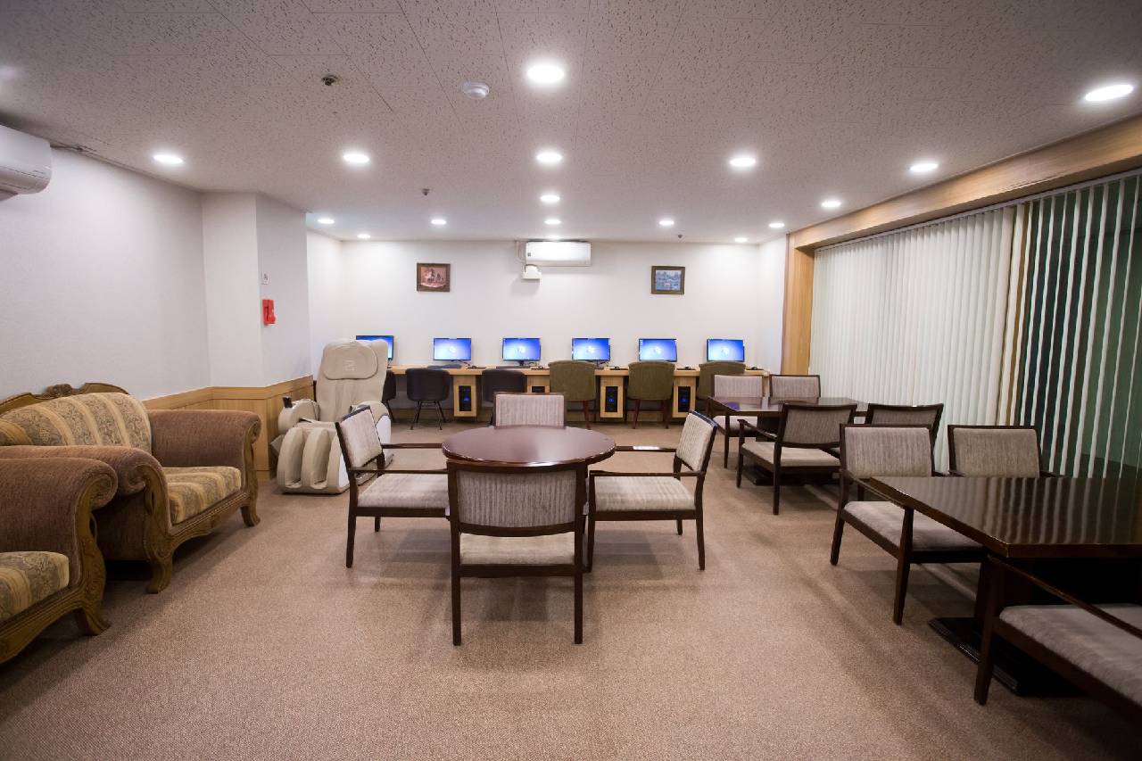 Ritz Hostel 