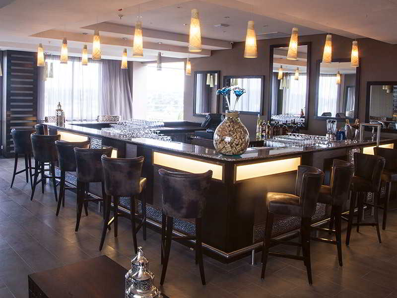Protea Hotel Lusaka Tower Bar