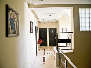 Oyo 309 Hotel Hks Residency Hallway