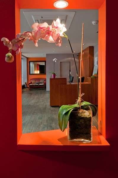 Hotel B Paris Boulogne (هتل ب پاریس بولوگن) Lobby view