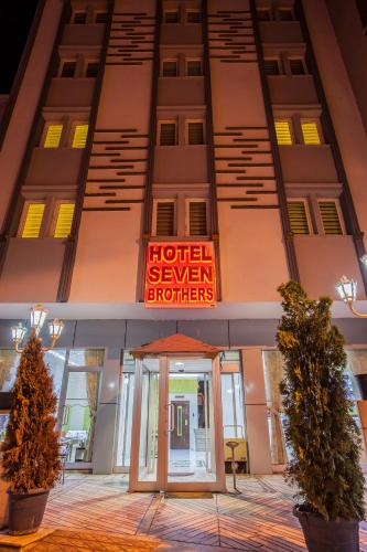 Hotel Seven Brothers (هتل سون بروترس) 