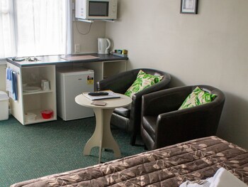 Palm Motel Waihi Guestroom