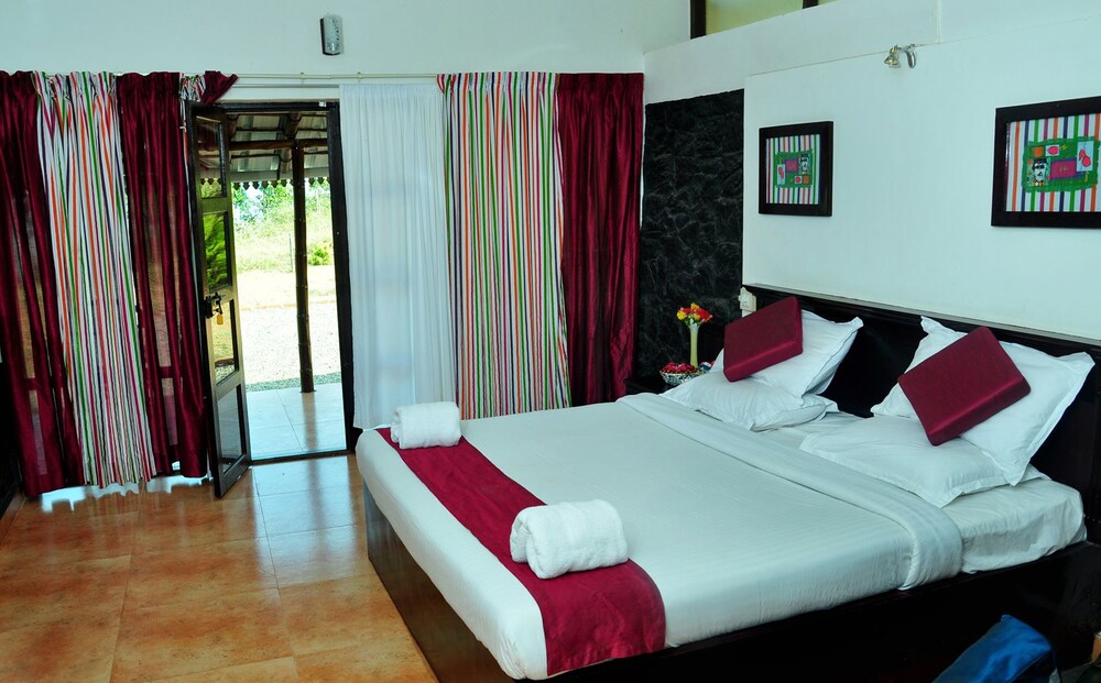 Punarjani Ayurvedic Resorts (پونارجانی آیورودیك رسورتس) Guestroom