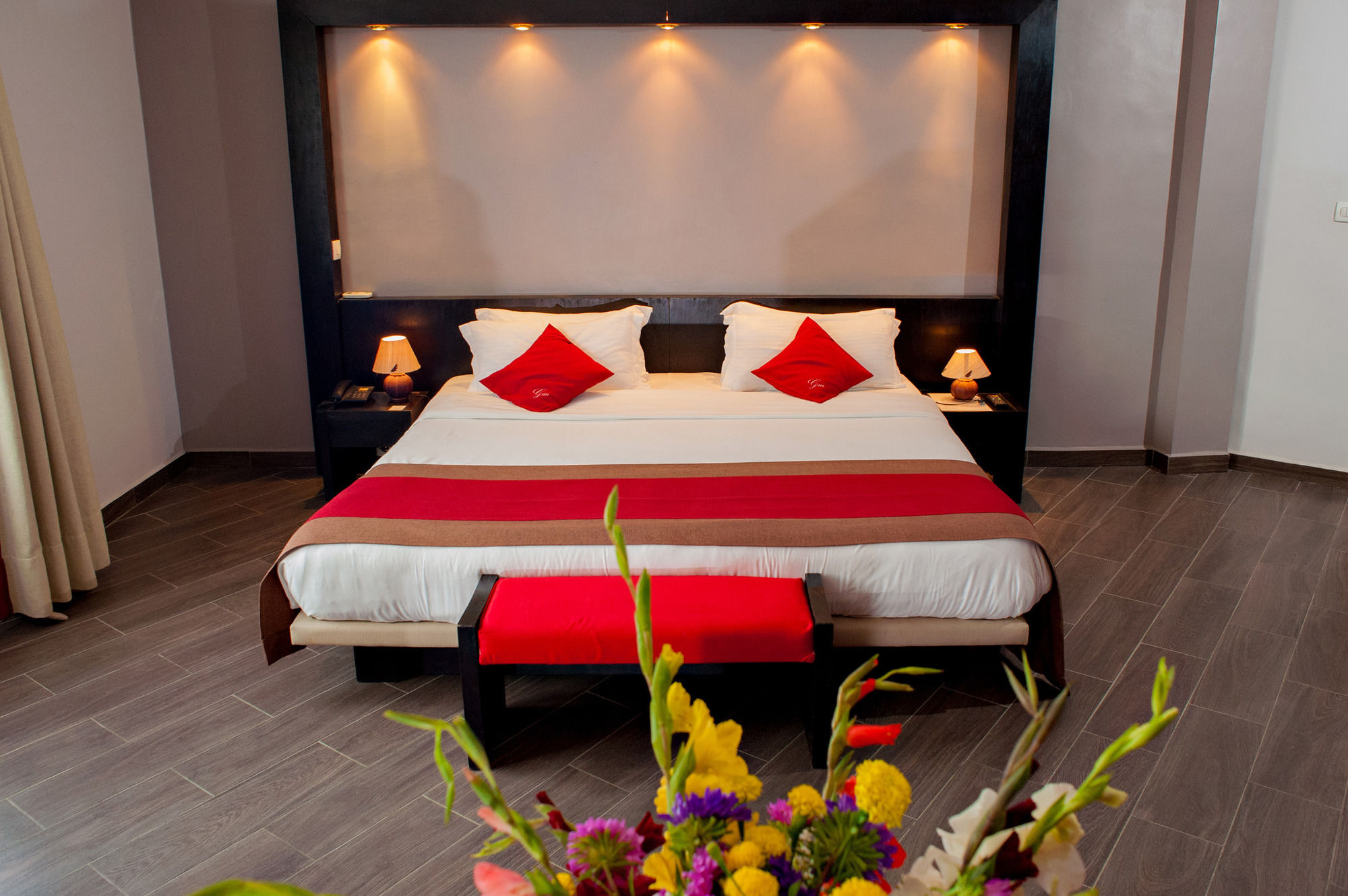 Le Grand Mellis Hôtel & Spa (ل گرند ملیس هôتل و اسپا) 