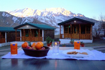 Rangyul Resort (رانگیول ریزورت) Dining