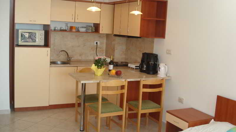 Tsb Sun Coast Apartments (تسب سان كواست آپارتمنتس) Room