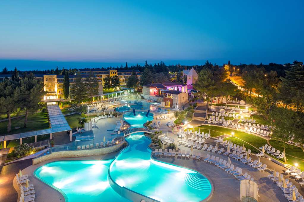 Hotel Sol Garden Istra For Plava Laguna (هتل سول گاردن ایسترا فور پلاوا لاگونا) Pool