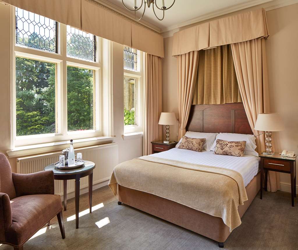 () Frimley Hall Feature Double  () Frimley Hall Feature Double