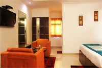 Oyo Premium Near Fortis Faridabad 