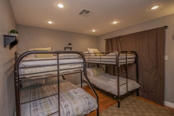 Immaculate 4bed 7min To Vegas Strip Guestroom
