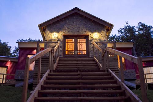 Sur 54 Lodge (سور ۵۴ لاج) 