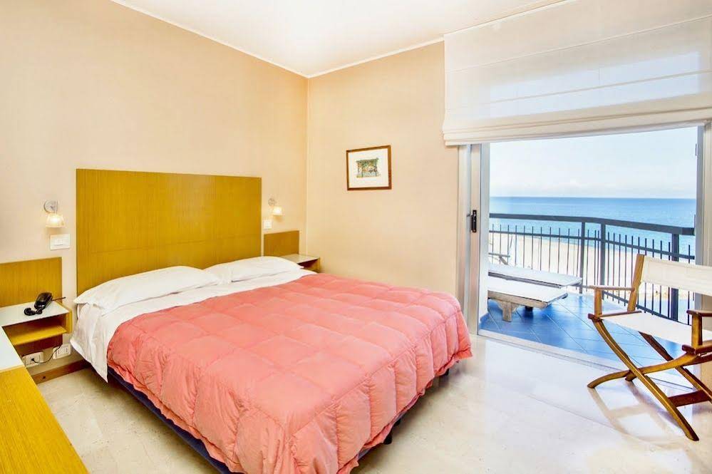 Hotel Tirreno 