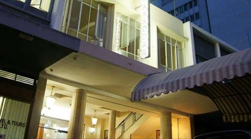 New Ambassador Hotel z