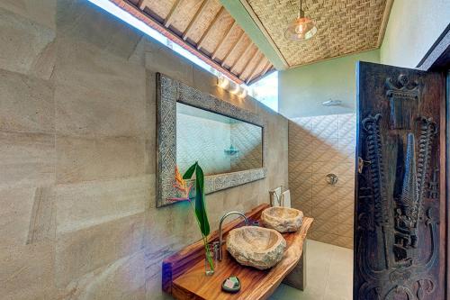 Ganesh Lodge 
