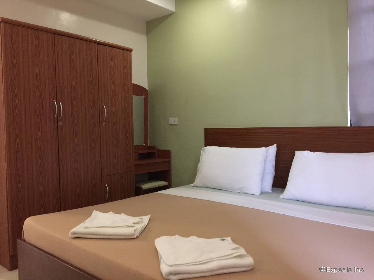 Coron Visitors Hotel 