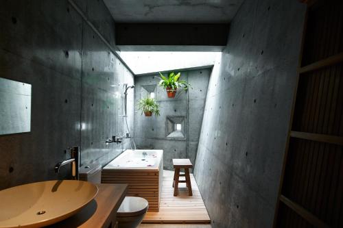 Mao House 