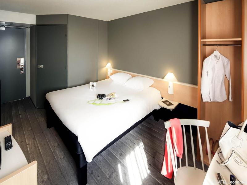 Ibis Nantes Saint Herblain General view