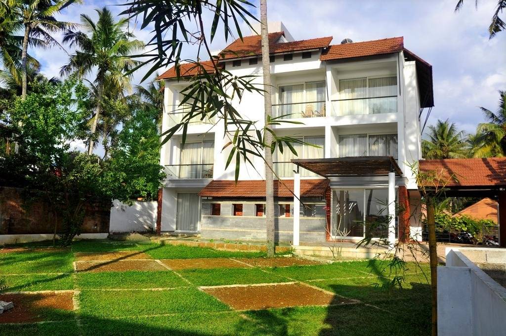 Palan Beach Resort (پالان بیچ ریزورت) 