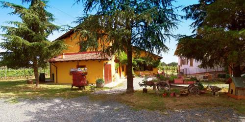 Cascina La Maddalena Bed & Wine 
