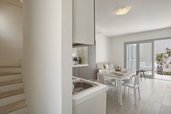 Calasetta Residence (كالاستا رزیدنس) In-Room Kitchen