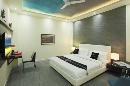Mohan Tulip Hotel 