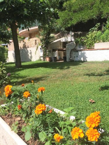 Homeholidaysrentals Rossell Ii 