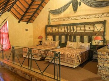 Lodge At The Ancient City Guestroom