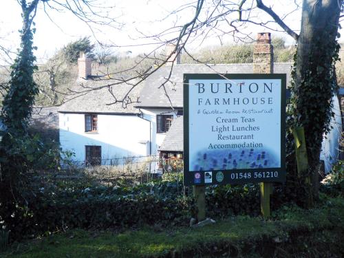 Burton Farmhouse 
