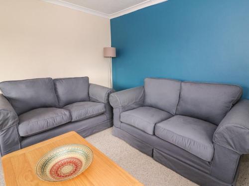 Maesyfelin Isaf Apartment Llanybydder 