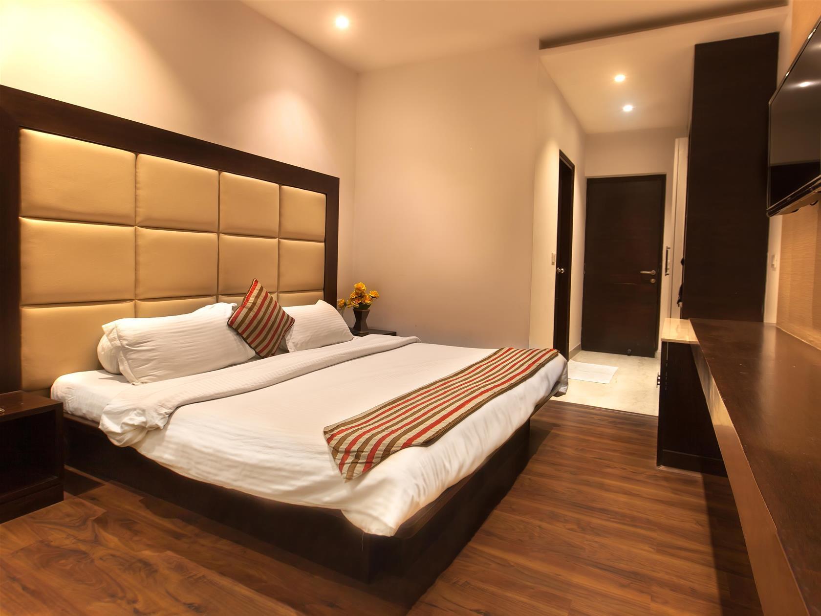 Oyo Rooms Cyber City Ii 